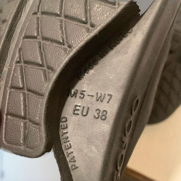 Oofos OOahh Recovery Slides Men’s 5/Women's 7 EU 38 Black Light Weight Unisex - Picture 4 of 6